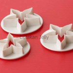 Poinsettia Cutter