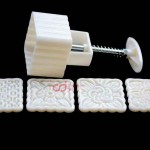 CJ Cetakan Moon Cake Kotak 100 gr 4 Set
